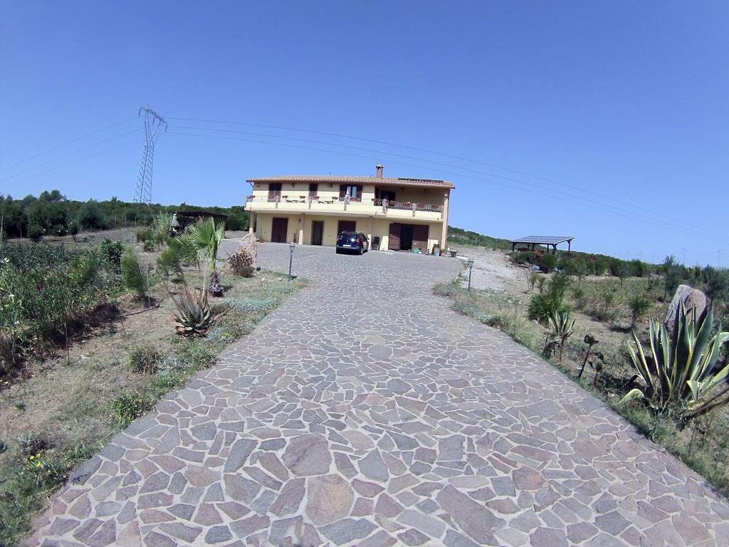 B&B Su Tintillu Gonnesa Exterior photo